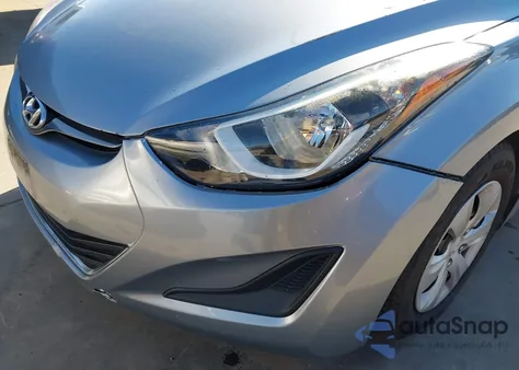 2016 Hyundai Elantra Se z USA, uszkodzony, nr VIN 5NPDH4AE6GH739205